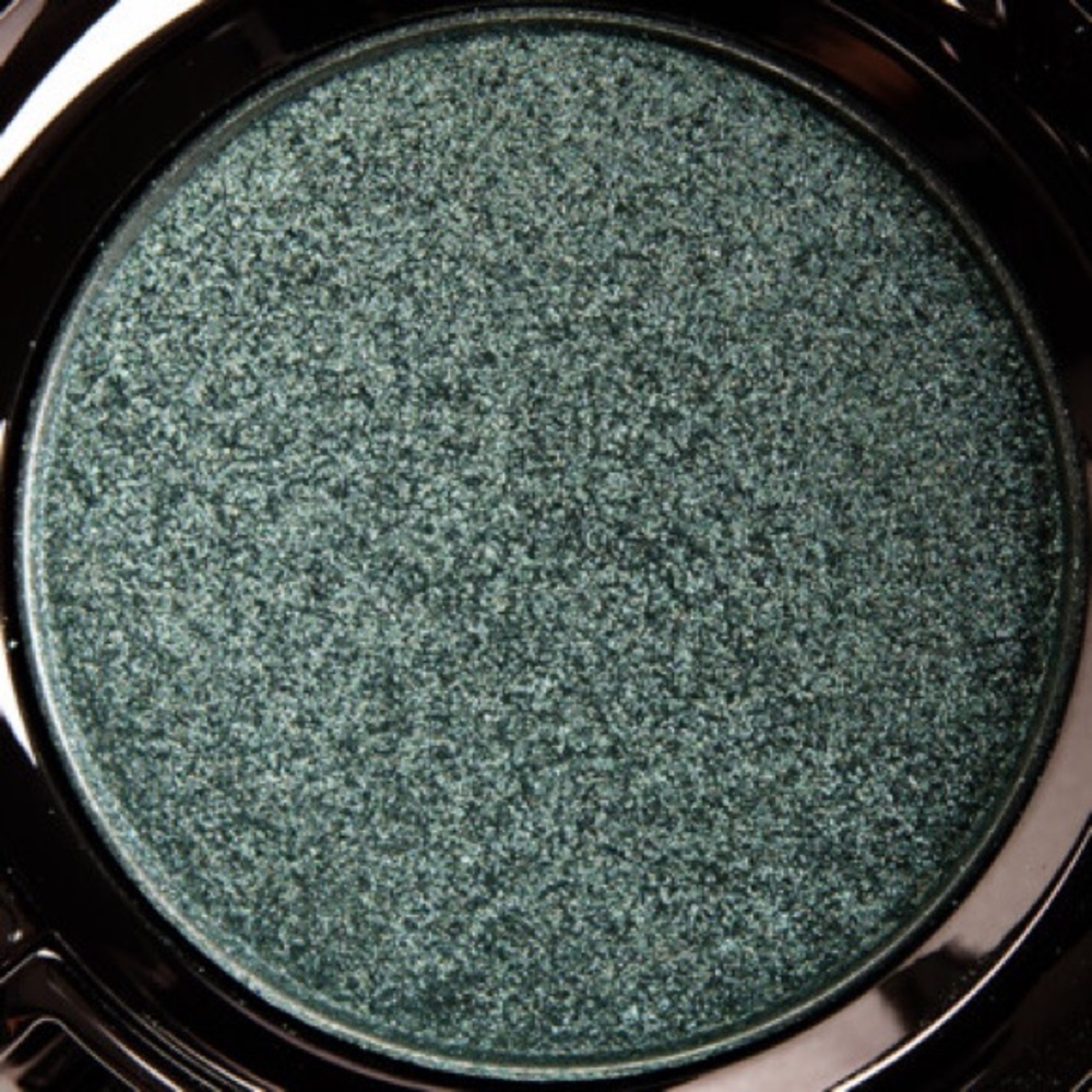 Shimmering Green C-Note Eyeshadow by URBAN DECAY - Picture 2 of 4